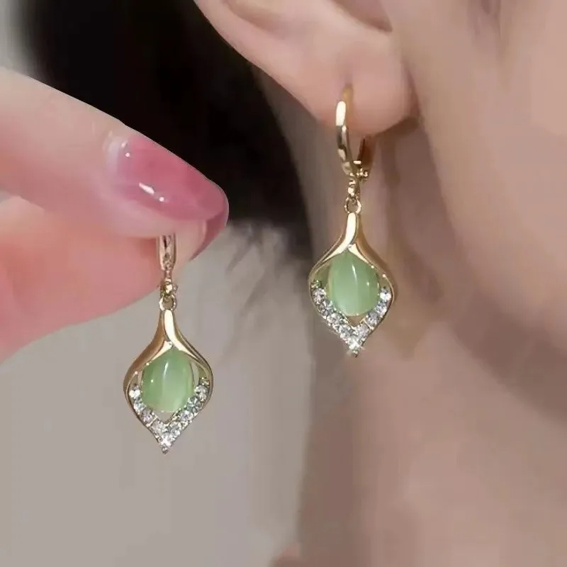 Luxury High-end Temperament Trendy Fashion Ladies Cat's Eye Stone Angel Eye Earrings,Earrings Jewelry Gift Accessories